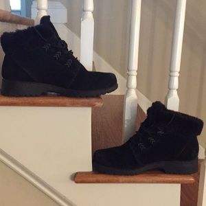 Black Sporto insulated boots